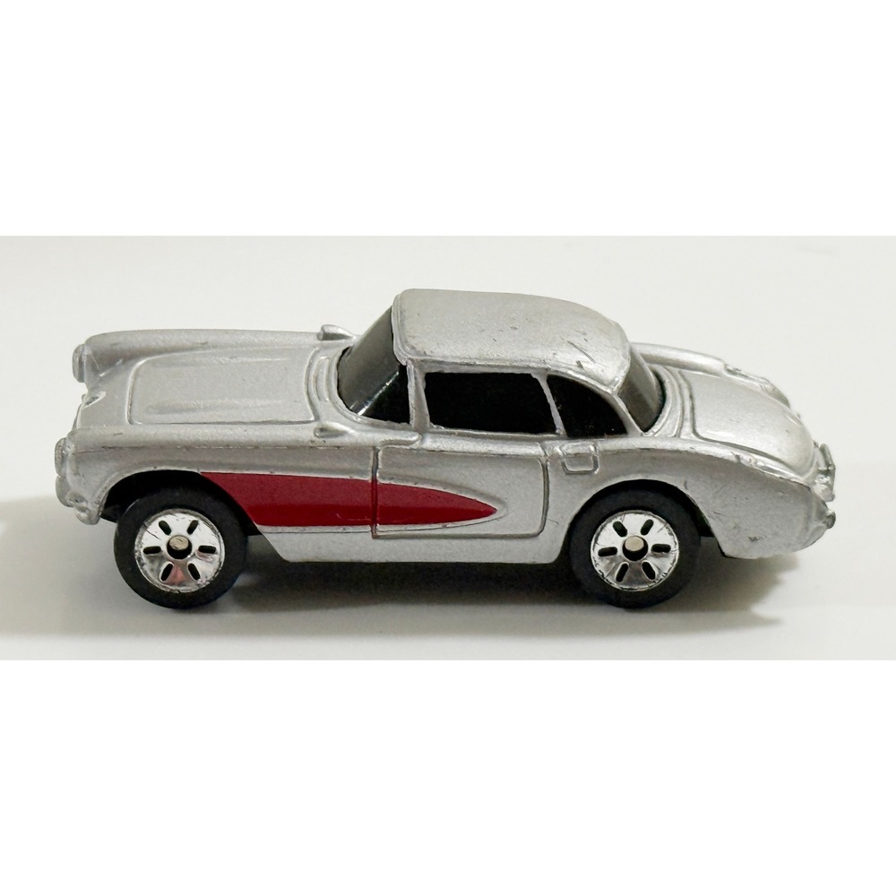 Maisto Diecast Car Kids 1/64 Silver 1957 Chevrolet Corvette Red Accents